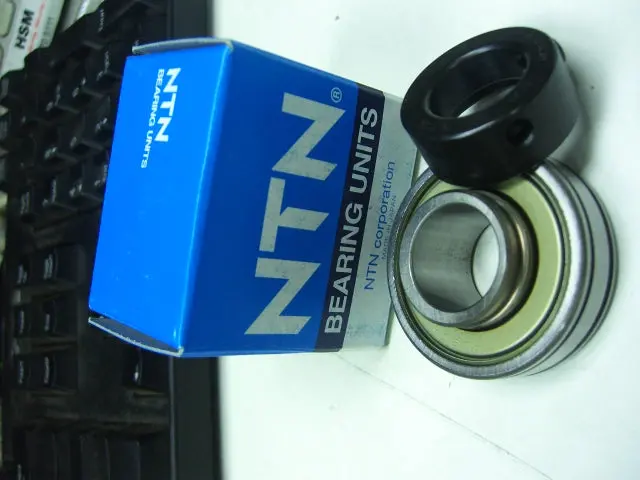 6204 Deep-Groove Ball Bearing With Eccentric Locking Collar 1
