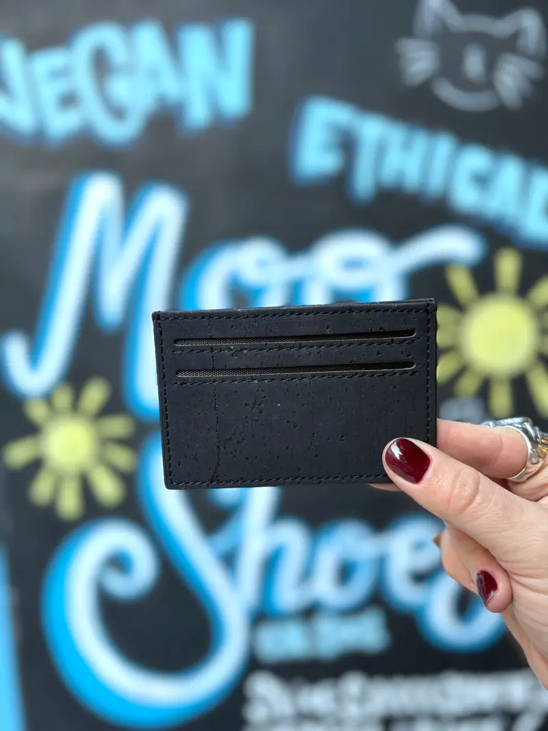 Black Cork Classic Cardholder – Minimalist Design 1