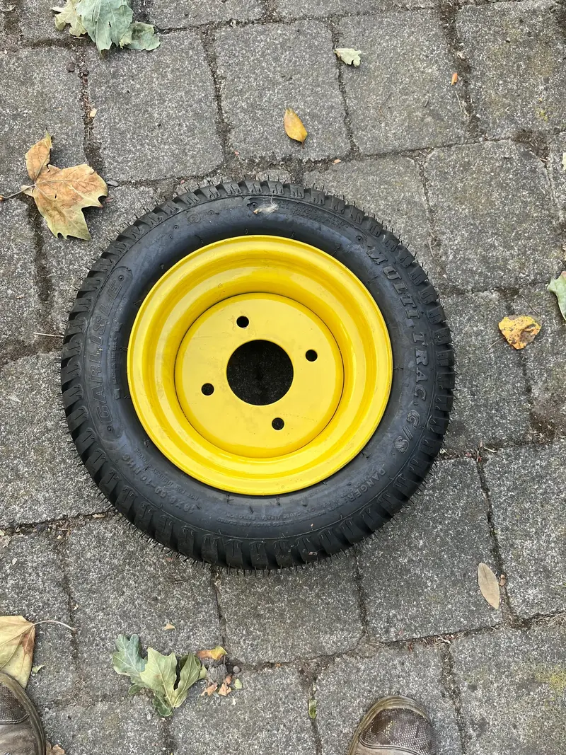 Carlisle 18X8.50X10 Nhs Lawn Mower Wheel 1