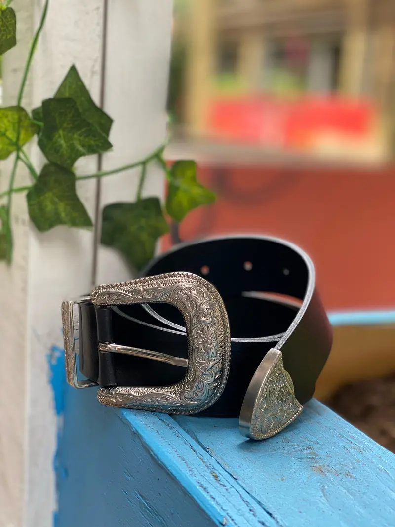 Emmylou Fashion Belt In Black With Silver Accents By Novacas 1