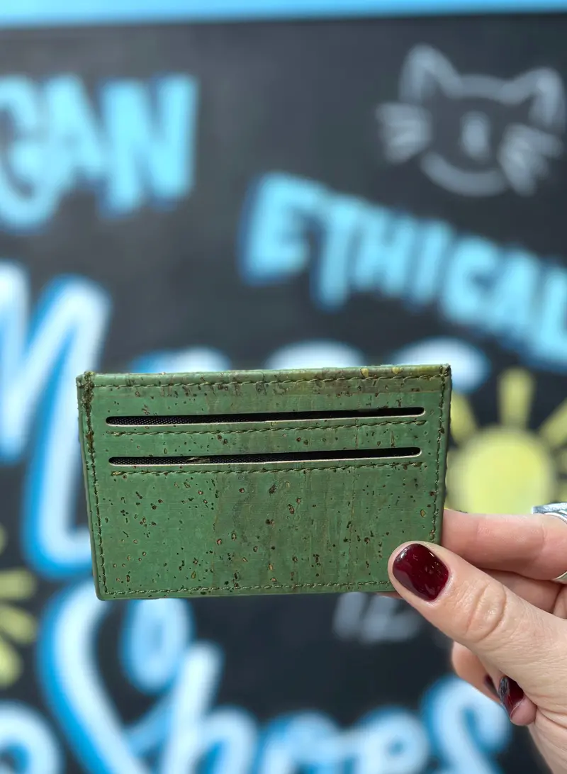Green Cork Classic Cardholder – Slim & Stylish 1