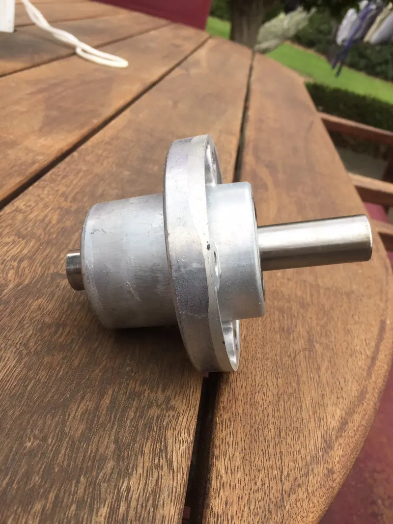 Husqvarna Rider 85 Cm Deck Long-Shaft Spindle 1
