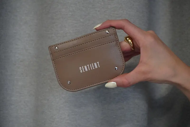 Vera Slim Cardholder – Sustainable Oleatex Wallet By Sentient 1