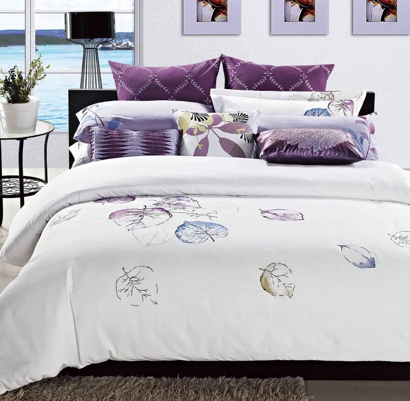 White Leaf Art Luxury Bed Sheet Set 1