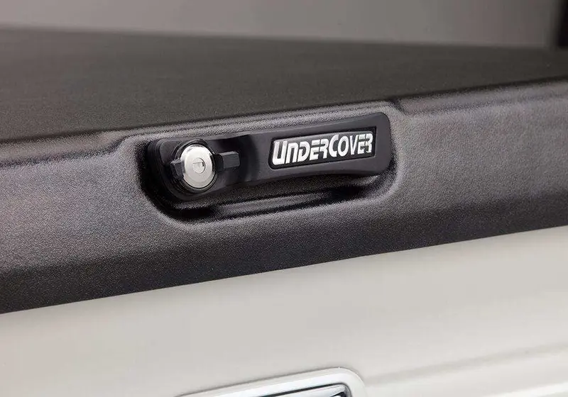 Undercover Elite Tonneau Cover Uc1168 For 2015–2022 Full-Size Trucks (6' Bed) 1